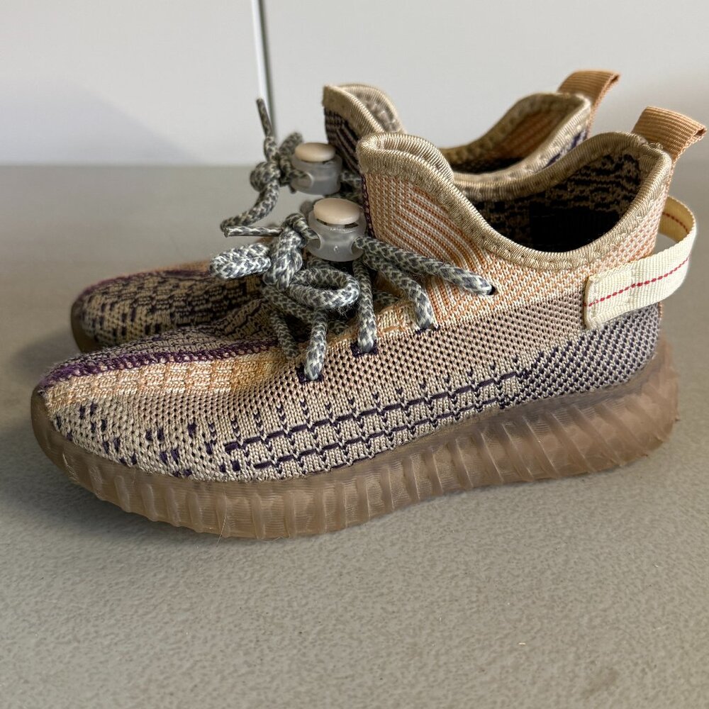 Yeezy Knockoffs - Kids Sneaker - Size 28 (US 11)